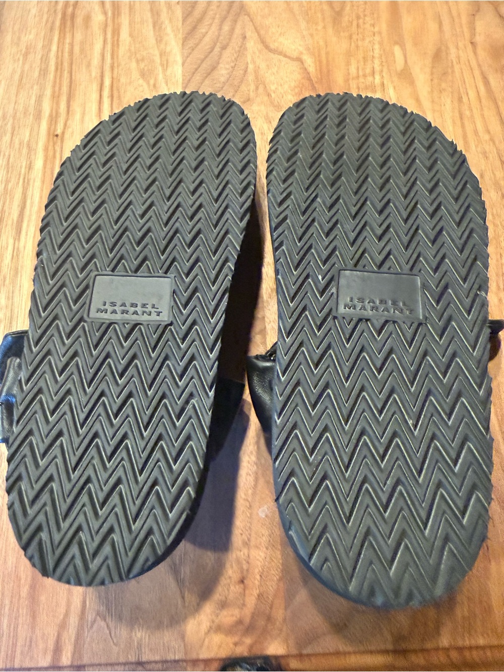 Isabel Marant Black Leather Knot-Strap Sandals - Picture 3 of 3
